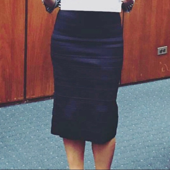 New York and Company Skirts - Picture 3 of 5